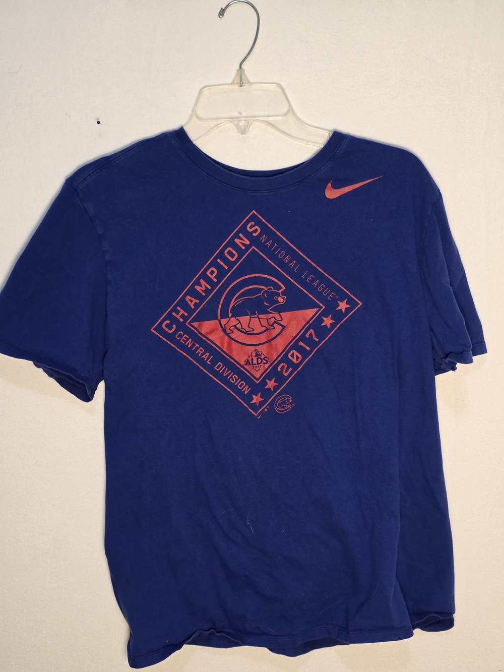 Nike Chicago Cubs ALDS 2017 Central Division Champions T-Shirt Women's Large MLB